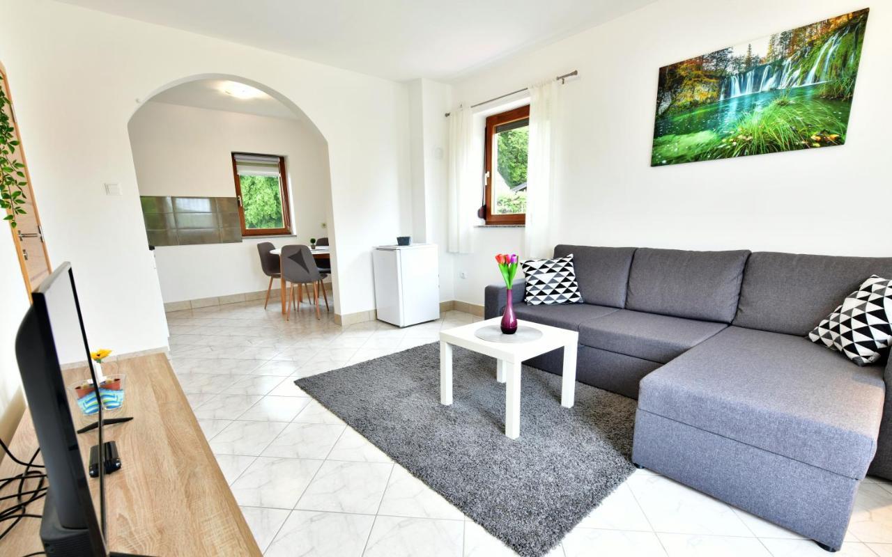 Apartman Mate Rakovica Exteriér fotografie