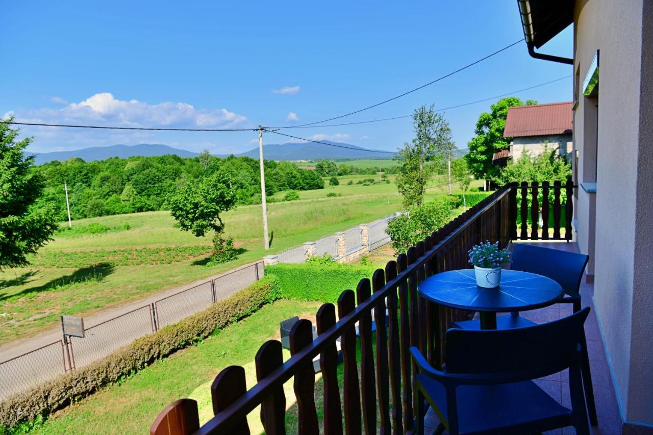 Apartman Mate Rakovica Exteriér fotografie