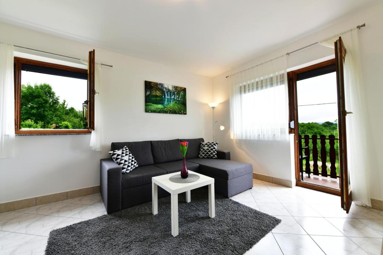 Apartman Mate Rakovica Exteriér fotografie