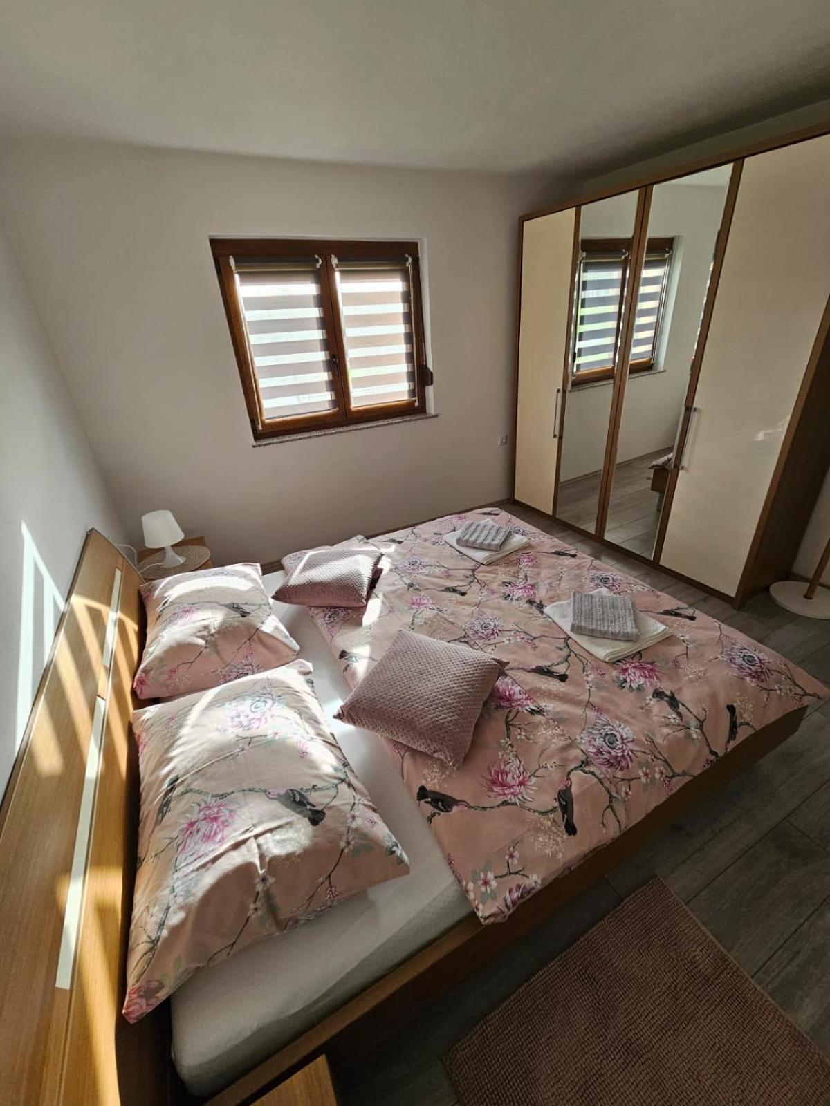 Apartman Mate Rakovica Exteriér fotografie