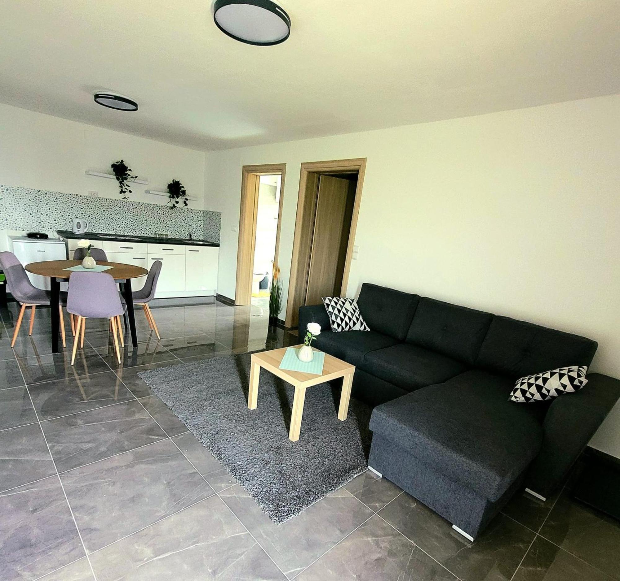 Apartman Mate Rakovica Exteriér fotografie